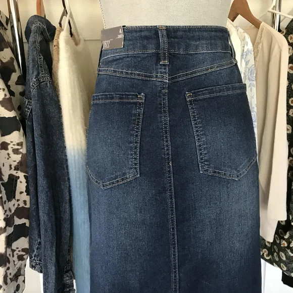 1822 Denim Dark Navy High Rise NWOT Maxi Skirt Womens Size 28 Inch Waist - Picture 5 of 9